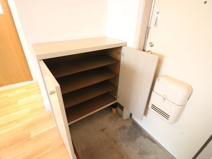 物件内観写真18　(靴箱)