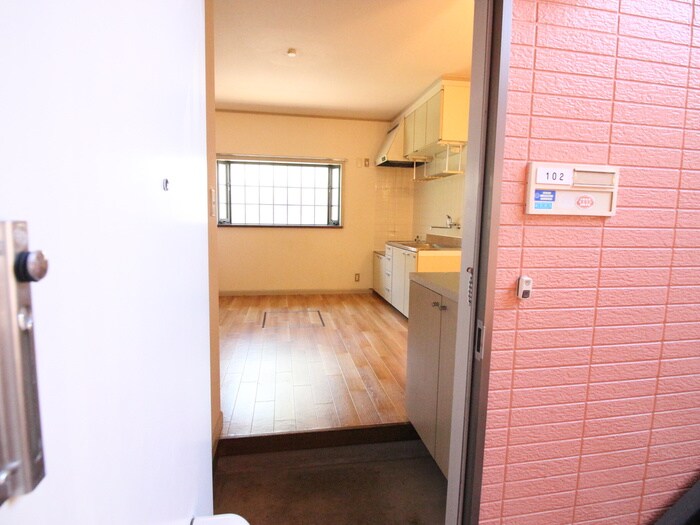 物件内観写真19　(玄関)