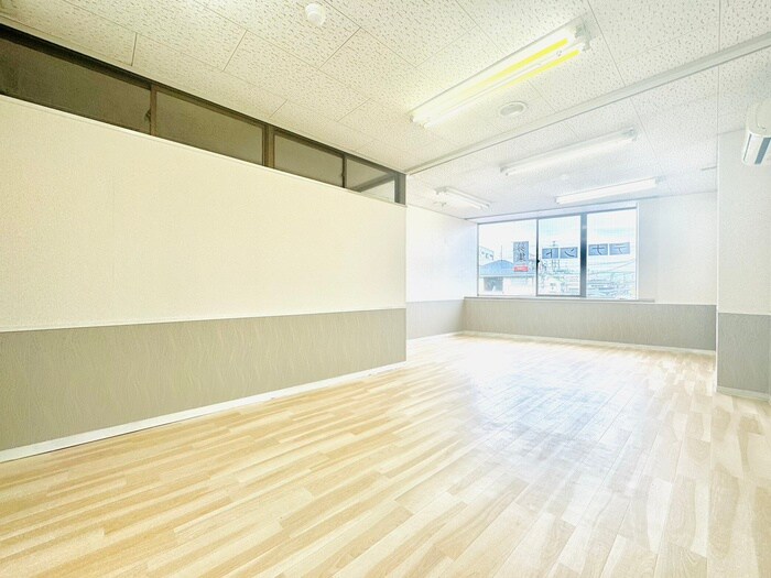 物件内観写真8　(居室)