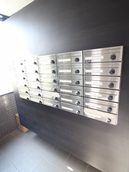 物件外観写真5　(エントランス部分)