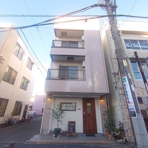 平良ビル外観写真