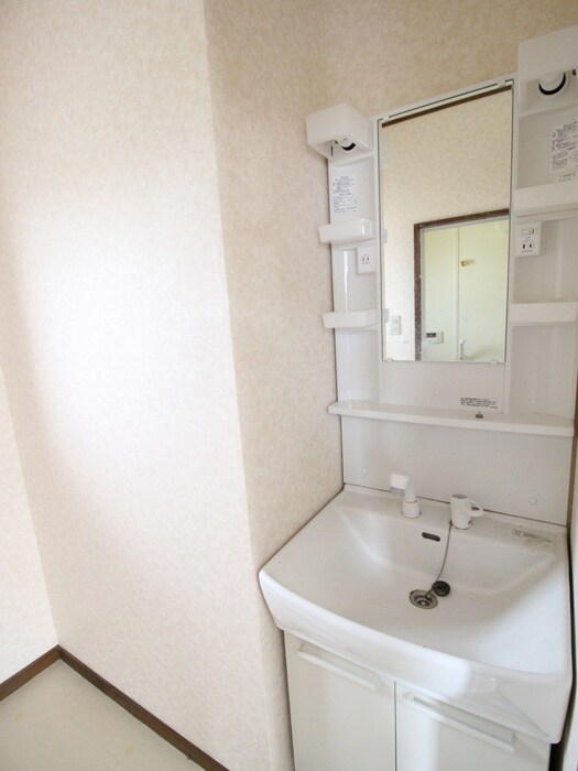 物件内観写真11　(洗面)