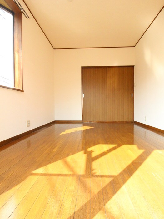 物件内観写真18　(居室)