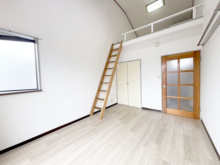 物件内観写真17　(居室)