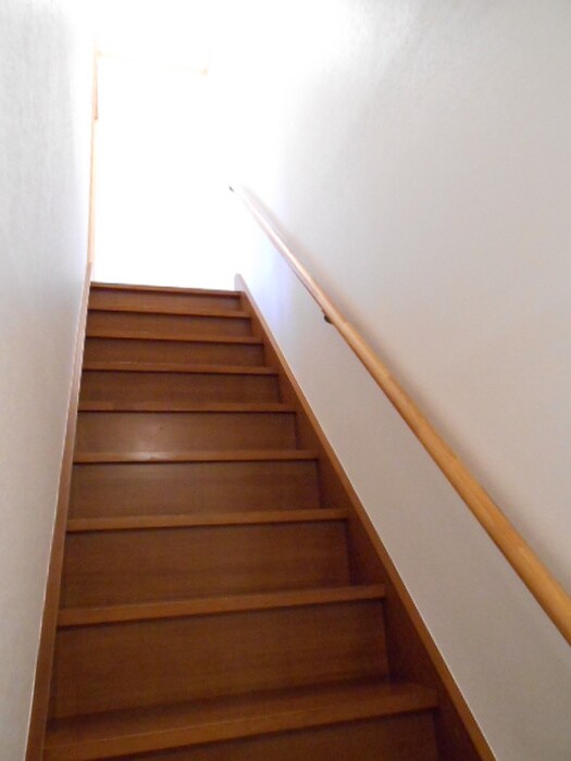 物件内観写真18　(廊下)