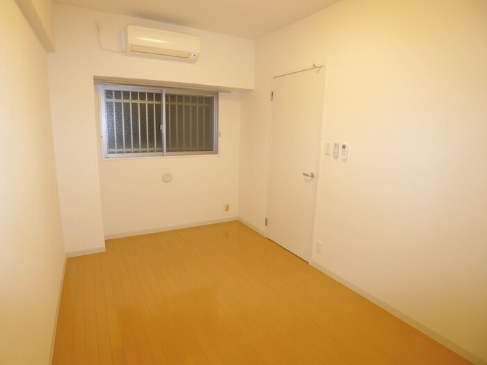 物件内観写真11　(居室)