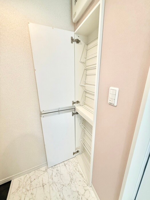 物件内観写真17　(靴箱)