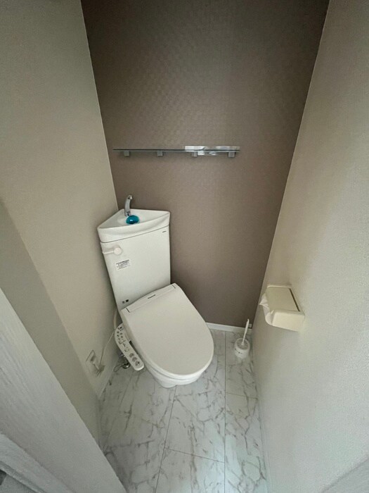 物件内観写真14　(トイレ)