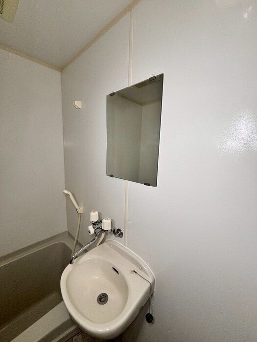 物件内観写真11　(洗面)