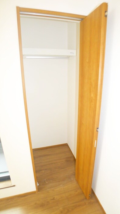 物件内観写真15　(収納)