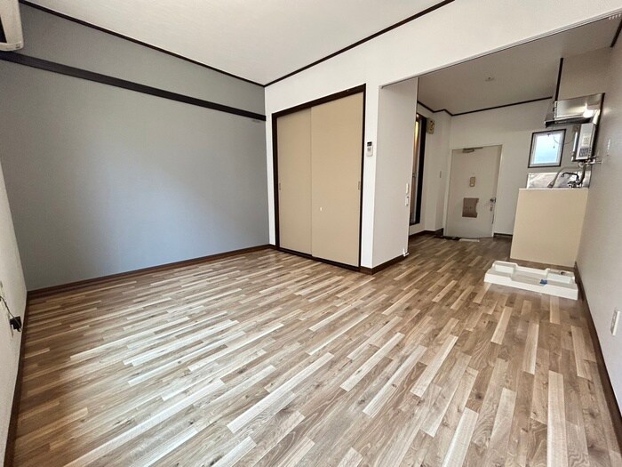 物件内観写真9　(居室)