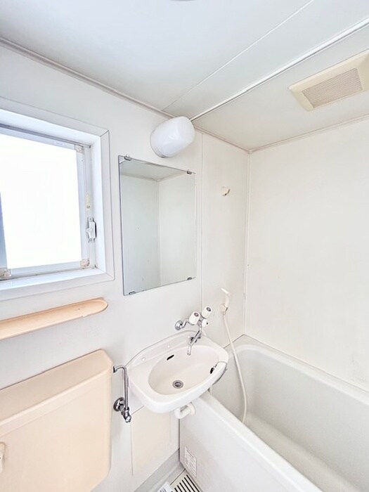 物件内観写真10　(洗面)