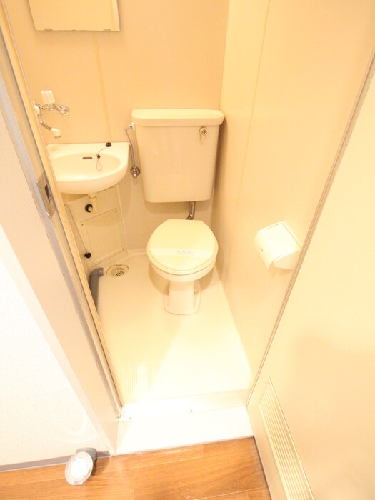 物件内観写真13　(トイレ)