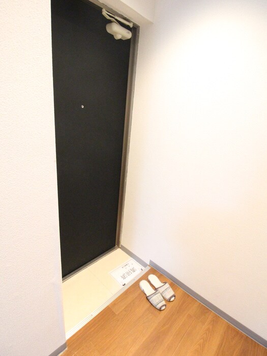 物件内観写真16　(玄関)