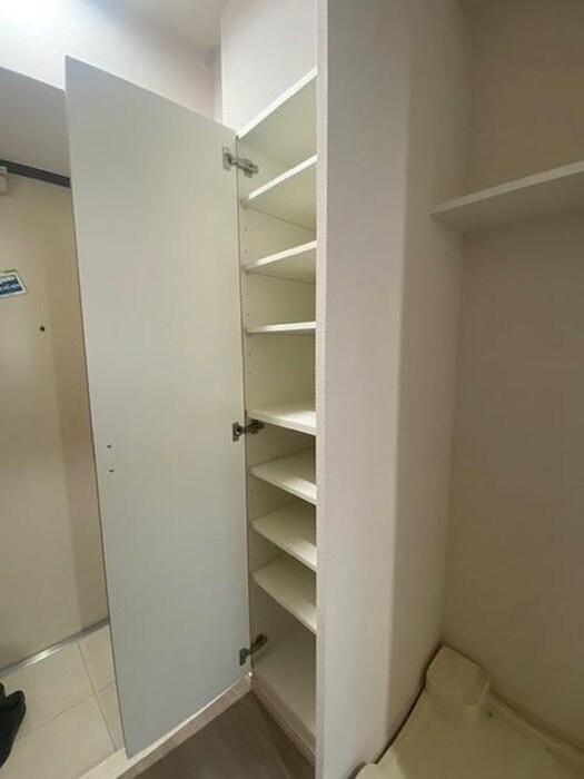 物件内観写真12　(靴箱)