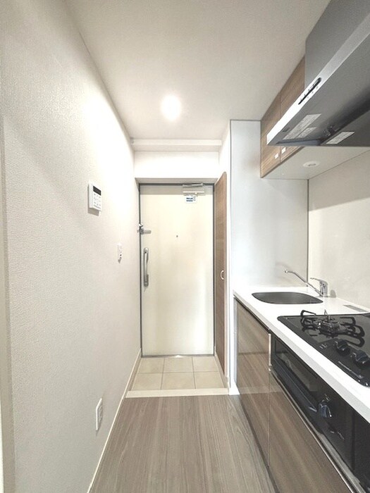 物件内観写真16　(玄関)