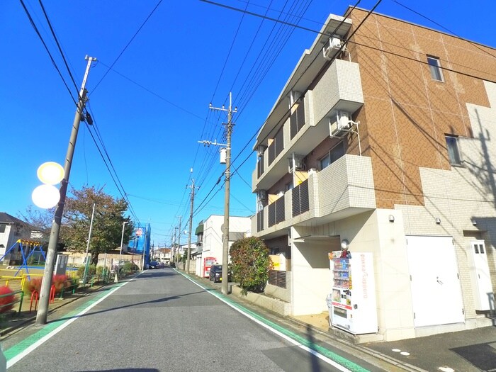 物件外観写真3　(周辺環境)