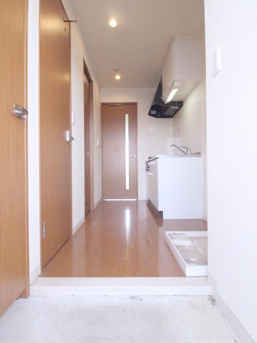 物件内観写真16　(廊下)