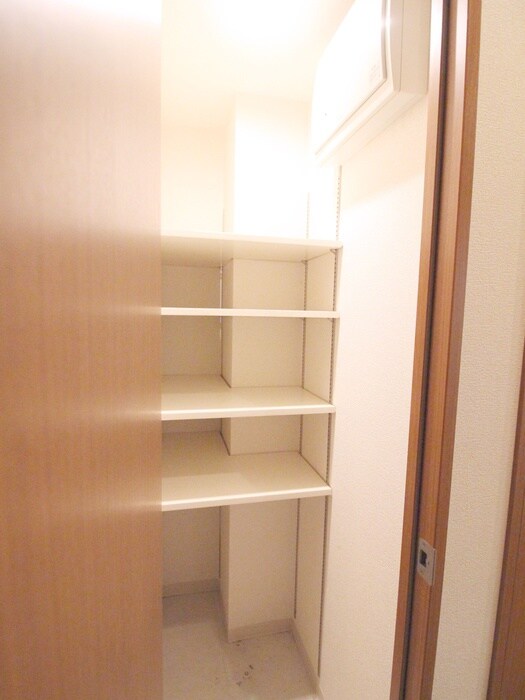 物件内観写真18　(靴箱)