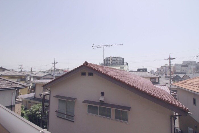 物件内観写真22　(室内からの展望)