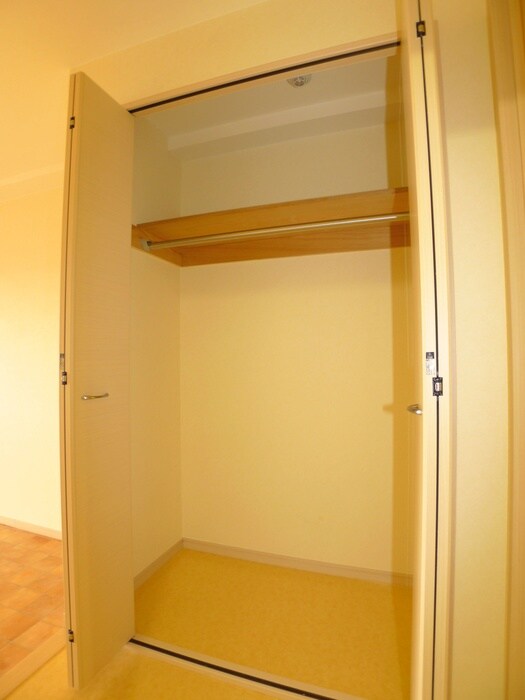 物件内観写真16　(収納)