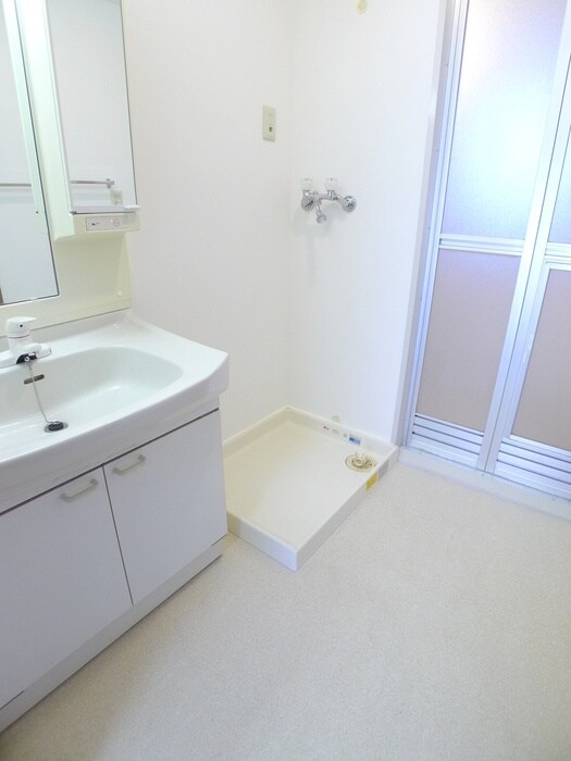 物件内観写真19　(洗濯機置場)