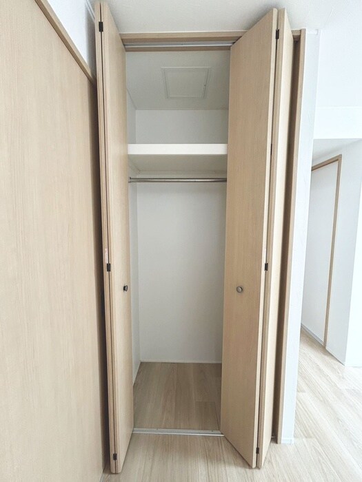 物件内観写真13　(収納)