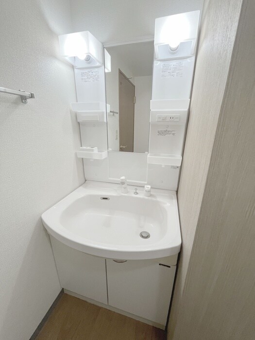 物件内観写真11　(洗面)