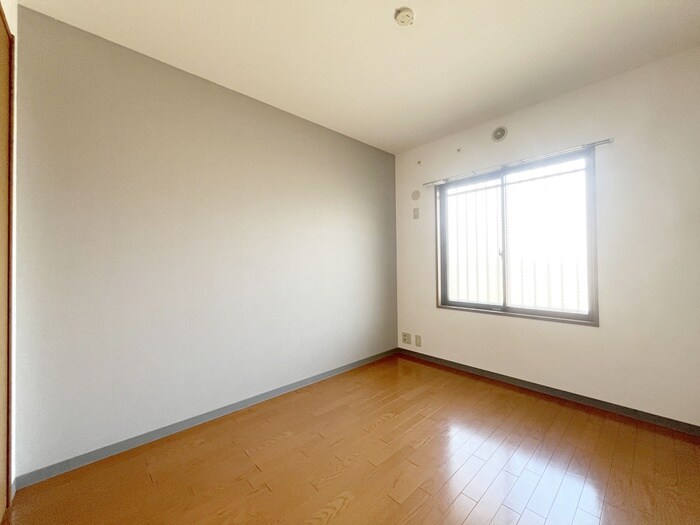 物件内観写真15　(居室)