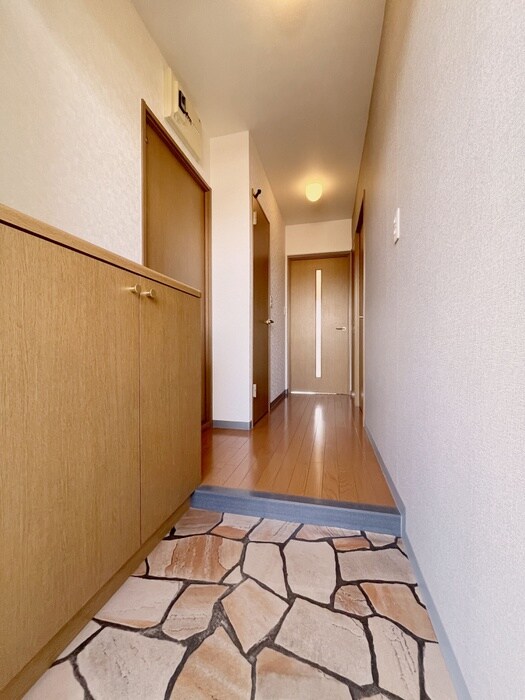 物件内観写真17　(廊下)