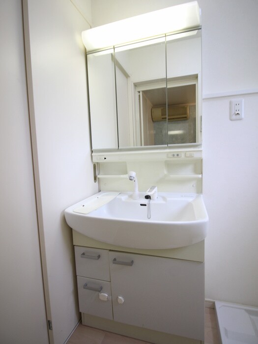 物件内観写真10　(洗面)