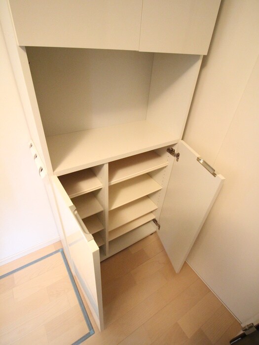 物件内観写真14　(靴箱)