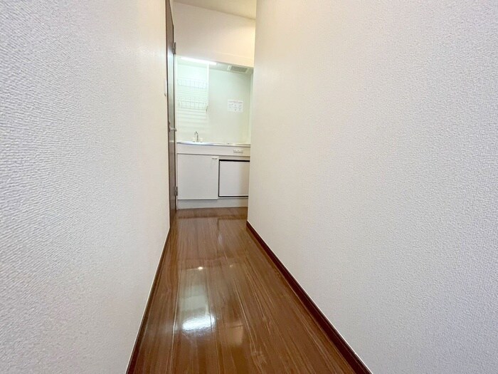 物件内観写真19　(廊下)