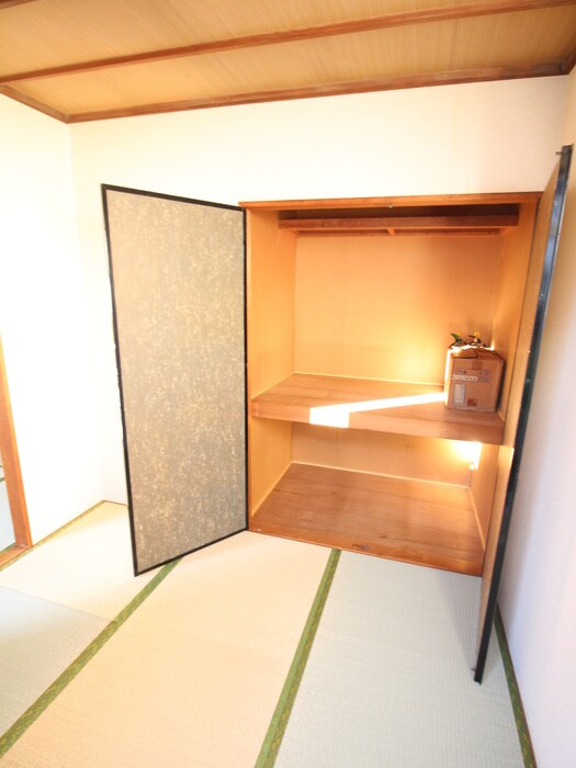 物件内観写真8　(居室)