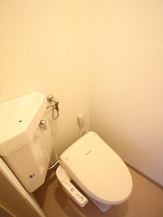 物件内観写真14　(トイレ)