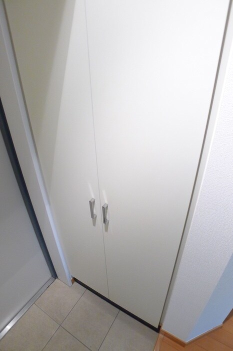 物件内観写真18　(靴箱)