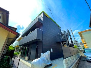 モダンアパートメント鶴見豊岡町外観写真