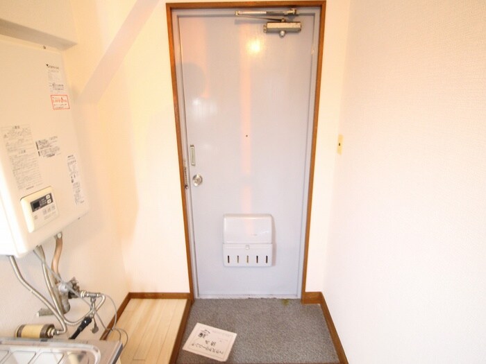 物件内観写真20　(玄関)