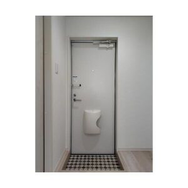 物件内観写真15　(玄関)