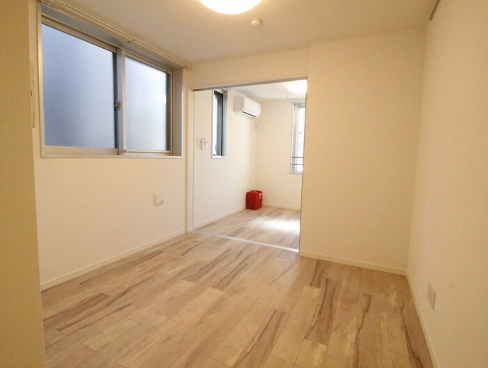 物件内観写真6　(居室)