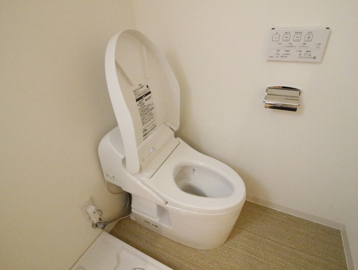 物件内観写真15　(トイレ)