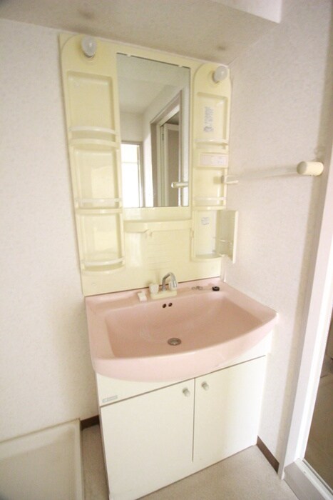 物件内観写真8　(洗面)