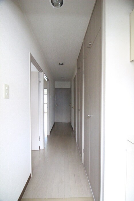 物件内観写真15　(廊下)