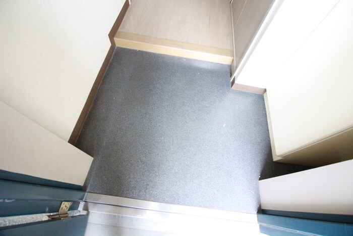 物件内観写真18　(玄関)