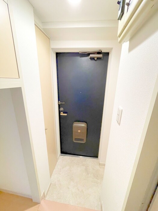 物件内観写真15　(玄関)