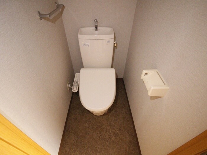 物件内観写真12　(トイレ)