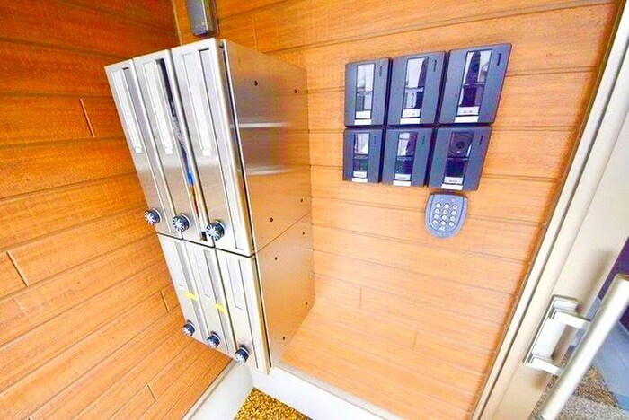 物件外観写真4　(建物設備)