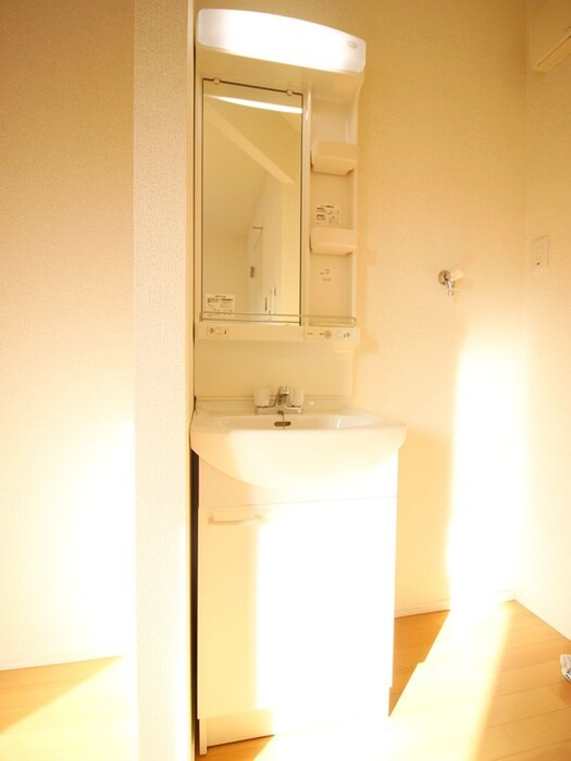 物件内観写真10　(洗面)