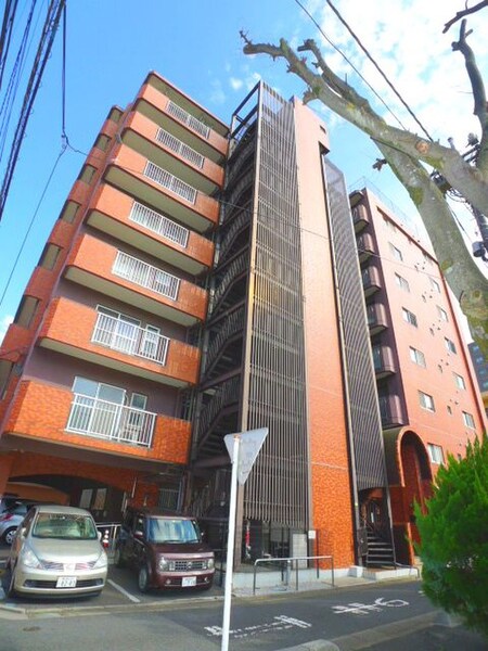 ライフピア春日部第３（２０５）外観写真