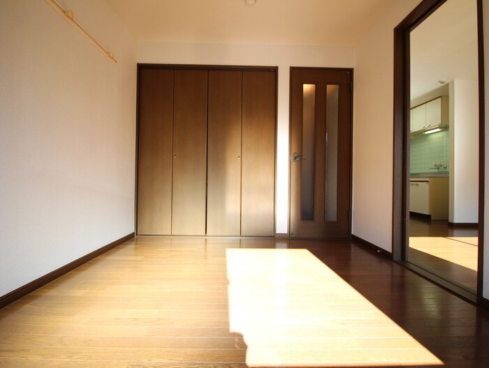 物件内観写真7　(居室)